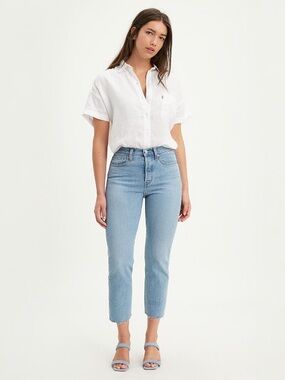 Levi’s Wedgie Straight Jeans Women’s Size 23 Light Wash High Rise Button Fly